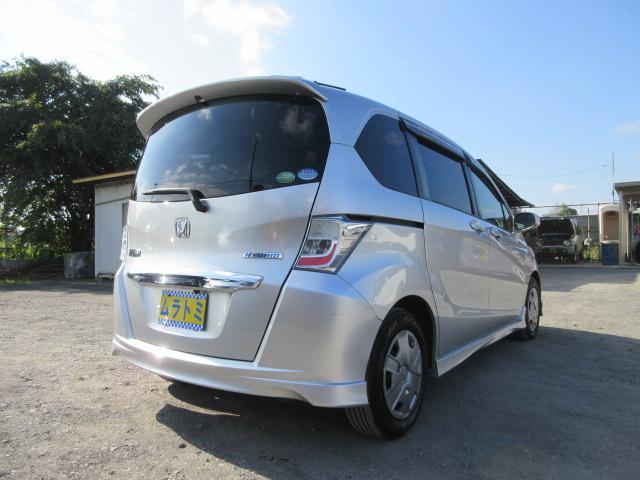 フリードハイブリッド ジャストセレクション 車検2年付き 雹害 6人 メモリーナビ ワンセグTV バックカメラ ETC クルーズコントロール 左電動スライドドア アイドリングストップ HIDオートヘッドライト(18枚目)