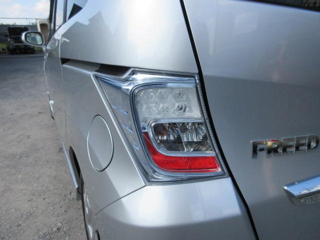 フリードハイブリッド ジャストセレクション 車検2年付き 雹害 6人 メモリーナビ ワンセグTV バックカメラ ETC クルーズコントロール 左電動スライドドア アイドリングストップ HIDオートヘッドライト(59枚目)