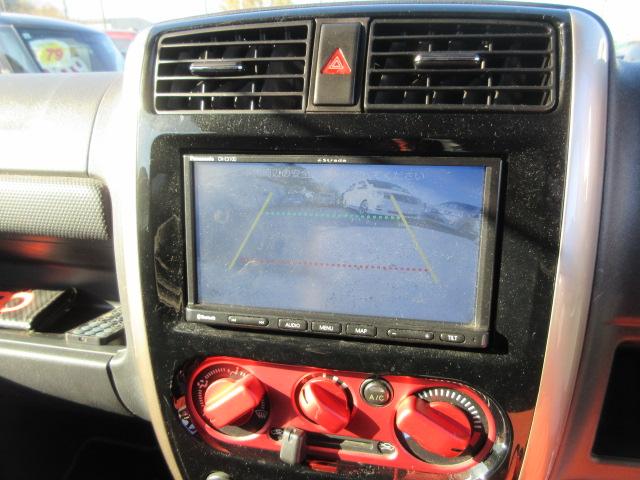 ジムニー ランドベンチャー　最終１０型　５ＭＴ　タニグチマフラー　ＲＡＹＳ１６インチアルミホイールＴＯＹＯオープンカントリーマッドタイヤ２２５／７５　２インチリフトアップ　前後ハーフバンパー　ガラスフィルム貼　ＭＯＭＯステア（17枚目）