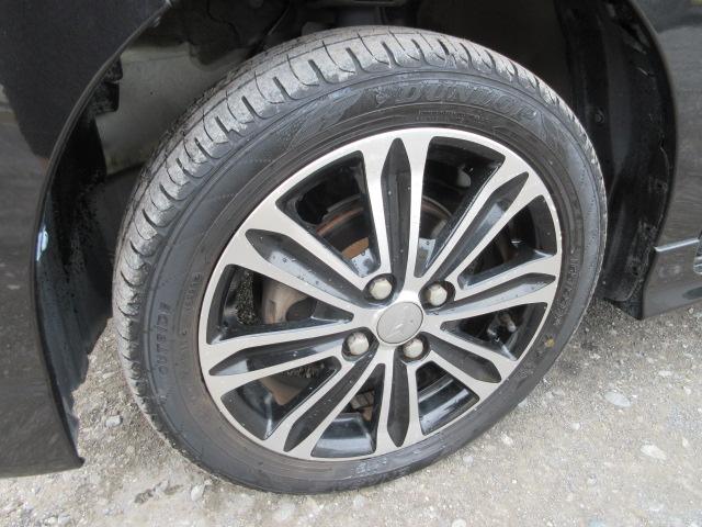 タント カスタムＲＳ　トップエディションＳＡ　車検２年付き　雹害　ターボ　ブレーキサポート　ＳＤナビ　ＢｌｕｅｔｏｏｔｈフルセグＴＶ　バックカメラ　ＥＴＣ　ガラスフィルム貼　両側電動スライドドア　ハーフレザーシート（7枚目）