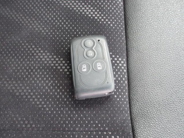 タント カスタムＲＳ　トップエディションＳＡ　車検２年付き　雹害　ターボ　ブレーキサポート　ＳＤナビ　ＢｌｕｅｔｏｏｔｈフルセグＴＶ　バックカメラ　ＥＴＣ　ガラスフィルム貼　両側電動スライドドア　ハーフレザーシート（26枚目）