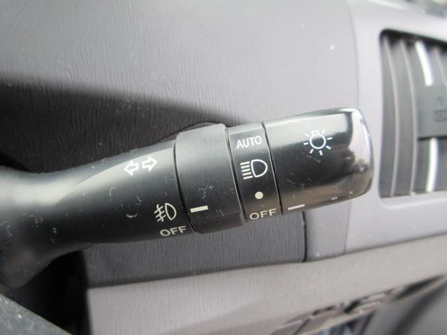 プリウス S 車検2年付き HDDナビ BluetoothワンセグTV バックカメラ ETC 純正15インチアルミホイール ガラスフィルム貼 プロジェクターオートヘッドライト(28枚目)