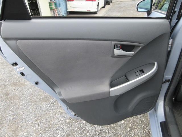 プリウス S 車検2年付き HDDナビ BluetoothワンセグTV バックカメラ ETC 純正15インチアルミホイール ガラスフィルム貼 プロジェクターオートヘッドライト(45枚目)