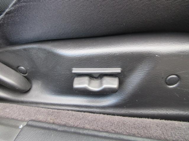 レガシィツーリングワゴン GT-B E-tuneII 車検2年付き 5MTシフト 4WD ターボ タイミングベルト交換済み フジツボマフラー STIタワーバー ビルシュタインショックSTIスプリング Wサンルーフ 電動シート(31枚目)