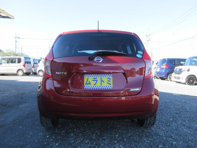 ノート Ｘ　ＤＩＧ－Ｓ　車検２年付き　スーパーチャージャー　ＳＤナビ　フルセグＴＶ　バックカメラ　ＥＴＣ　社外１４インチアルミホイール　スマートキー　プッシュスタート　アイドリングストップ（7枚目）