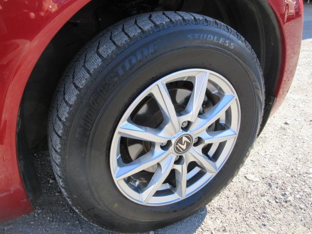 ノート Ｘ　ＤＩＧ－Ｓ　車検２年付き　スーパーチャージャー　ＳＤナビ　フルセグＴＶ　バックカメラ　ＥＴＣ　社外１４インチアルミホイール　スマートキー　プッシュスタート　アイドリングストップ（10枚目）