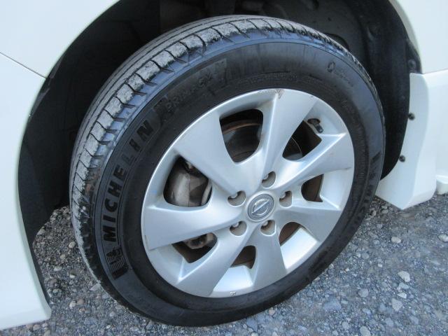 セレナ ハイウェイスター Vセレクション 車検2年付き 雹害 メモリーナビ BluetoothフルセグTV バックカメラ ETC 両側電動スライドドア 純正16インチアルミホイール クリアランスソナー クルーズコントロール(7枚目)