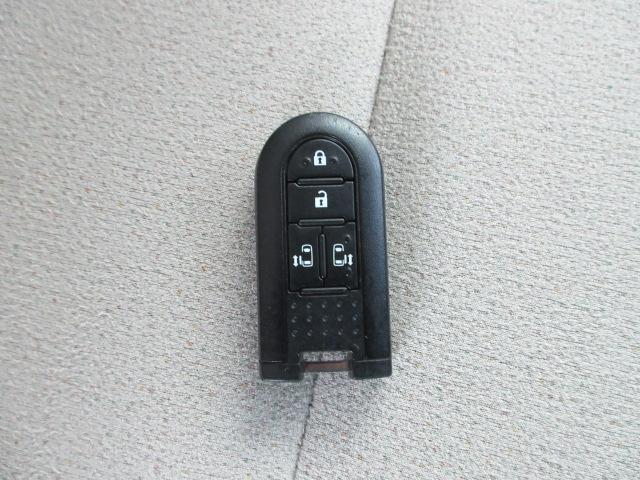 ムーヴキャンバス Ｇメイクアップリミテッド　ＳＡＩＩＩ　ツートンカラー　ブレーキサポート　車線逸脱警報　先行車発進警報　ＳＤナビ　ＢｌｕｅｔｏｏｔｈフルセグＴＶ　全周囲カメラ　ナビ連動ドラレコ　両側電動スライドドア　ＬＥＤオートヘッドライト　ＬＥＤフォグ（16枚目）