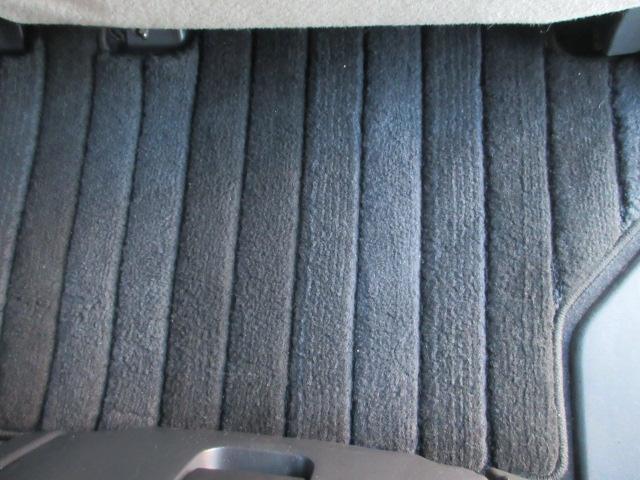 ムーヴキャンバス Ｇメイクアップリミテッド　ＳＡＩＩＩ　ツートンカラー　ブレーキサポート　車線逸脱警報　先行車発進警報　ＳＤナビ　ＢｌｕｅｔｏｏｔｈフルセグＴＶ　全周囲カメラ　ナビ連動ドラレコ　両側電動スライドドア　ＬＥＤオートヘッドライト　ＬＥＤフォグ（39枚目）