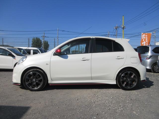 マーチ ニスモ　Ｓ　車検２年付き　５ＭＴシフト　オーテックマフラー　ＳＤナビ　フルセグＴＶ　ＥＴＣ　純正１６インチアルミホイール　ニスモ専用シート　オートヘッドライト　リヤフォグ（9枚目）