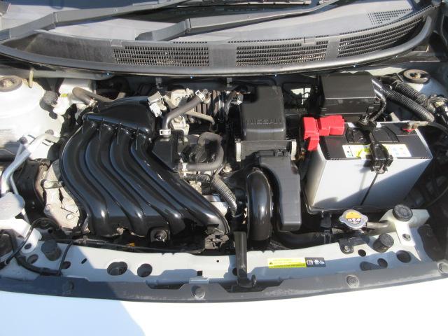 マーチ ニスモ　Ｓ　車検２年付き　５ＭＴシフト　オーテックマフラー　ＳＤナビ　フルセグＴＶ　ＥＴＣ　純正１６インチアルミホイール　ニスモ専用シート　オートヘッドライト　リヤフォグ（11枚目）