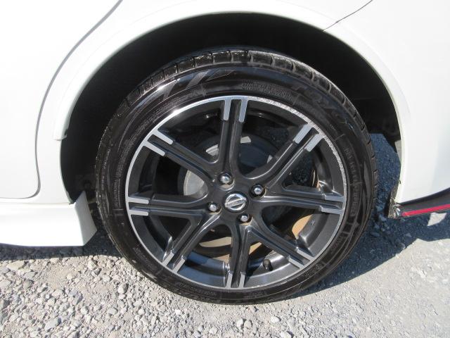 マーチ ニスモ　Ｓ　車検２年付き　５ＭＴシフト　オーテックマフラー　ＳＤナビ　フルセグＴＶ　ＥＴＣ　純正１６インチアルミホイール　ニスモ専用シート　オートヘッドライト　リヤフォグ（23枚目）