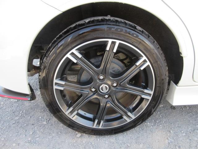 マーチ ニスモ　Ｓ　車検２年付き　５ＭＴシフト　オーテックマフラー　ＳＤナビ　フルセグＴＶ　ＥＴＣ　純正１６インチアルミホイール　ニスモ専用シート　オートヘッドライト　リヤフォグ（24枚目）