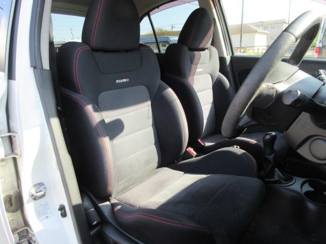 マーチ ニスモ　Ｓ　車検２年付き　５ＭＴシフト　オーテックマフラー　ＳＤナビ　フルセグＴＶ　ＥＴＣ　純正１６インチアルミホイール　ニスモ専用シート　オートヘッドライト　リヤフォグ（25枚目）