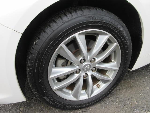 スカイライン 200GT-t 車検2年付き 雹害 ターボ SDナビ BluetoothフルセグTV バックカメラ ETC クルーズコントロール LEDオートヘッドライト LEDフォグライト ハーフレザーシート 純正17インチAW(7枚目)