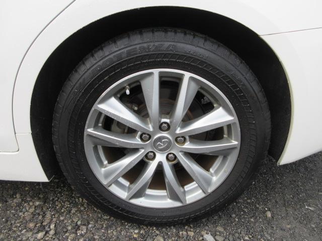 スカイライン 200GT-t 車検2年付き 雹害 ターボ SDナビ BluetoothフルセグTV バックカメラ ETC クルーズコントロール LEDオートヘッドライト LEDフォグライト ハーフレザーシート 純正17インチAW(18枚目)