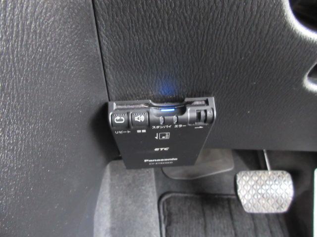 アクセラスポーツ １５ＸＤ　車検２年付き　後期型　ブレーキサポート　ディーゼルターボ　ＳＤナビ　ＢｌｕｅｔｏｏｔｈフルセグＴＶ　バックカメラ　ＥＴＣ　社外スピーカー＆ツィーター　純正１６インチアルミホイール（15枚目）