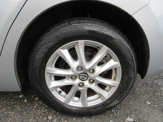 アクセラスポーツ １５ＸＤ　車検２年付き　後期型　ブレーキサポート　ディーゼルターボ　ＳＤナビ　ＢｌｕｅｔｏｏｔｈフルセグＴＶ　バックカメラ　ＥＴＣ　社外スピーカー＆ツィーター　純正１６インチアルミホイール（23枚目）