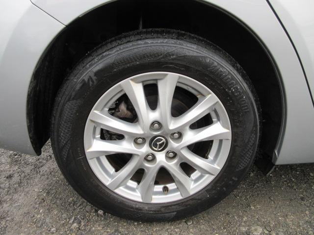 アクセラスポーツ １５ＸＤ　車検２年付き　後期型　ブレーキサポート　ディーゼルターボ　ＳＤナビ　ＢｌｕｅｔｏｏｔｈフルセグＴＶ　バックカメラ　ＥＴＣ　社外スピーカー＆ツィーター　純正１６インチアルミホイール（24枚目）