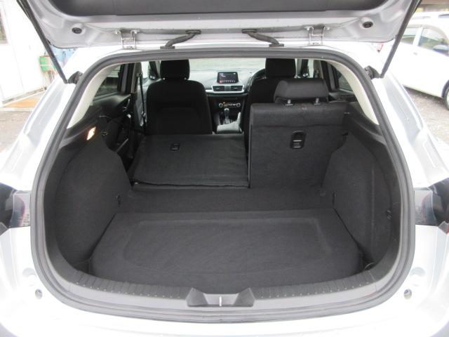 アクセラスポーツ １５ＸＤ　車検２年付き　後期型　ブレーキサポート　ディーゼルターボ　ＳＤナビ　ＢｌｕｅｔｏｏｔｈフルセグＴＶ　バックカメラ　ＥＴＣ　社外スピーカー＆ツィーター　純正１６インチアルミホイール（46枚目）