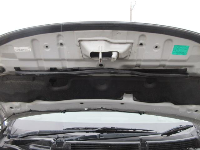 セレナ ハイウェイスター　車検２年付き　ＨＤＤナビ　フルセグＴＶ　バックカメラ　ＥＴＣ　アイドリングストップ　両側電動スライドドア　クルーズコントロール　純正１６インチアルミホイール　オートヘッドライト　フォグライト（17枚目）