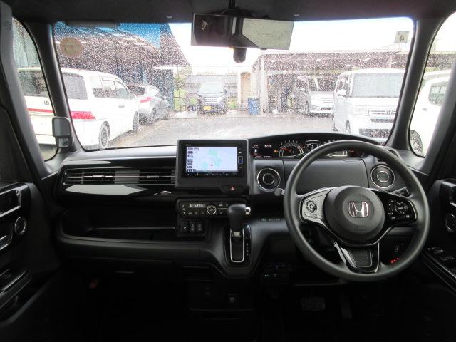 N-BOXカスタム L 車検2年付き 雹害 後期型 LKASブレーキサポート レーンキープ 標識認識機能 先行車発進警報 クルコン メモリナビBluetoothフルセグTV バックカメラ ETC 革調シートカバー(55枚目)