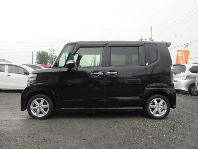 N-BOXカスタム G SSパッケージ 車検2年付き 後期型 メモリナビ BluetoothフルセグTV バックカメラ ETC 左電動スライドドア 前席シートヒーター 純正14インチアルミホイール HIDオートヘッドライト LEDフォグ(9枚目)