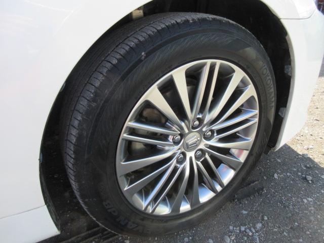 クラウンハイブリッド ロイヤルサルーン　車検２年付き　雹害　ＨＤＤナビ　ＢｌｕｅｔｏｏｔｈフルセグＴＶ　バックカメラ　ＥＴＣ　革電動シートヒーター＆クーラー　ＨＩＤオートヘッドライト　ＬＥＤフォグライト　純正１７インチアルミホイール（10枚目）