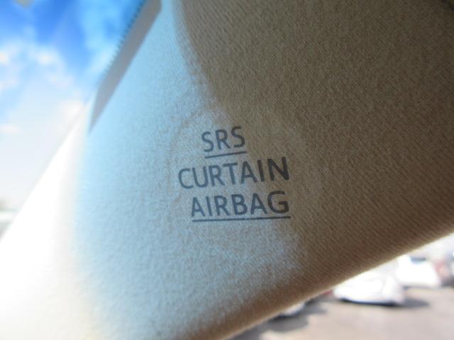 クラウンハイブリッド ロイヤルサルーン　車検２年付き　雹害　ＨＤＤナビ　ＢｌｕｅｔｏｏｔｈフルセグＴＶ　バックカメラ　ＥＴＣ　革電動シートヒーター＆クーラー　ＨＩＤオートヘッドライト　ＬＥＤフォグライト　純正１７インチアルミホイール（34枚目）