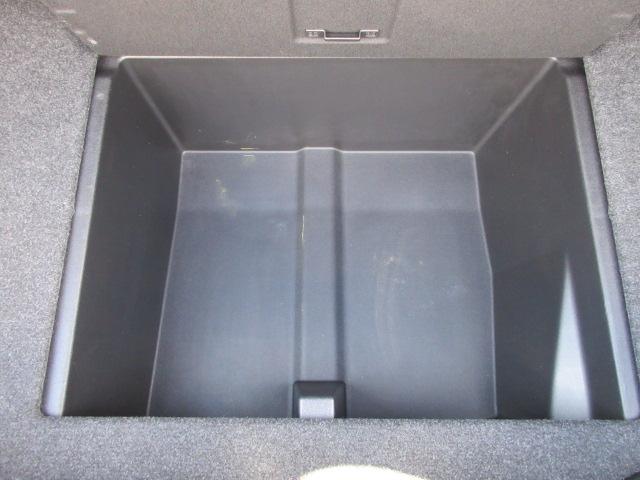 クラウンハイブリッド ロイヤルサルーン　車検２年付き　雹害　ＨＤＤナビ　ＢｌｕｅｔｏｏｔｈフルセグＴＶ　バックカメラ　ＥＴＣ　革電動シートヒーター＆クーラー　ＨＩＤオートヘッドライト　ＬＥＤフォグライト　純正１７インチアルミホイール（44枚目）