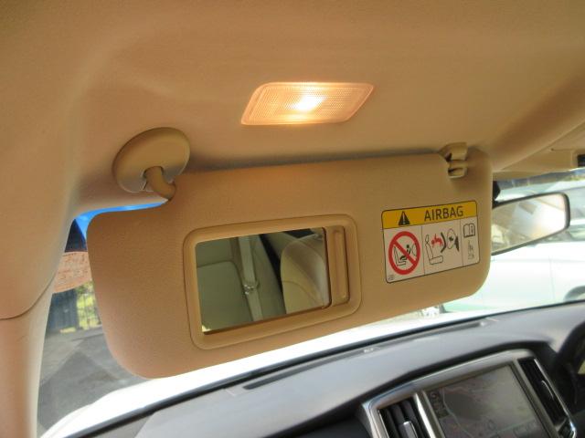 クラウンハイブリッド ロイヤルサルーン　車検２年付き　雹害　ＨＤＤナビ　ＢｌｕｅｔｏｏｔｈフルセグＴＶ　バックカメラ　ＥＴＣ　革電動シートヒーター＆クーラー　ＨＩＤオートヘッドライト　ＬＥＤフォグライト　純正１７インチアルミホイール（53枚目）