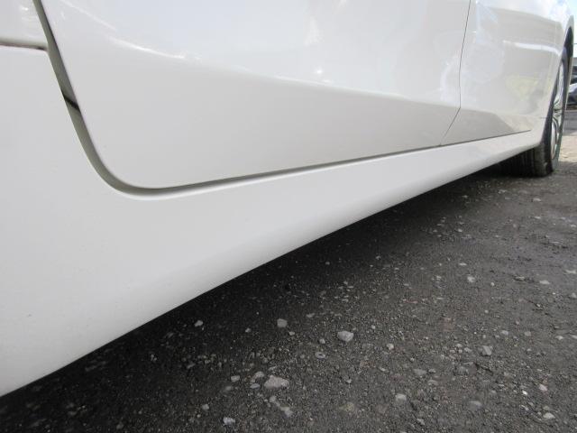 クラウンハイブリッド ロイヤルサルーン　車検２年付き　雹害　ＨＤＤナビ　ＢｌｕｅｔｏｏｔｈフルセグＴＶ　バックカメラ　ＥＴＣ　革電動シートヒーター＆クーラー　ＨＩＤオートヘッドライト　ＬＥＤフォグライト　純正１７インチアルミホイール（65枚目）