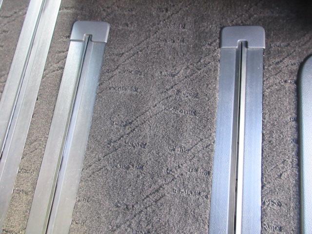 セレナ ２０Ｓ　車検２年付き　雹害　メモリーナビ　ＢｌｕｅｔｏｏｔｈワンセグＴＶ　バックカメラ　ＥＴＣ　クルーズコントロール　革調シートカバー　キーレスキー　１５インチアルミホイール（39枚目）