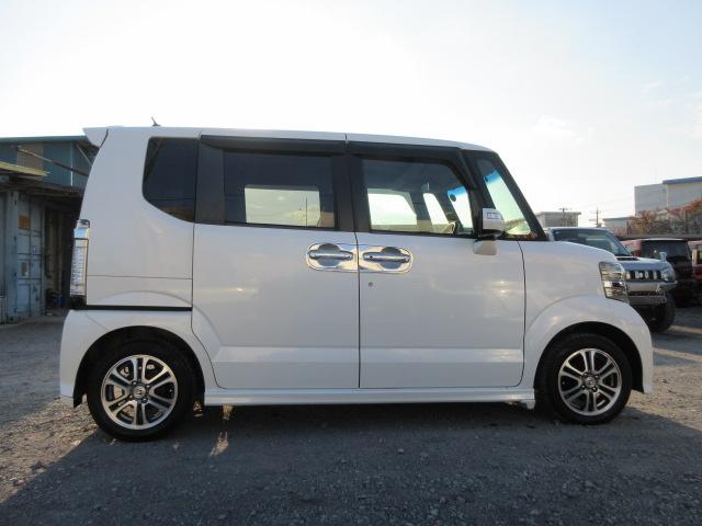 Ｎ－ＢＯＸカスタム Ｇ・Ｌパッケージ　車検２年付き　雹害　メモリナビ　ＢｌｕｅｔｏｏｔｈフルセグＴＶ　バックカメラ　ＥＴＣ　両側電動スライドドア　純正１４インチアルミホイール　ＨＩＤオートヘッドライト　フォグライト（8枚目）