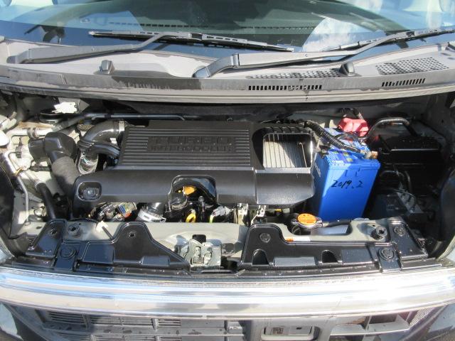 タント カスタムＲＳ　トップエディションＳＡＩＩ　ターボ　ブレーキサポート　車線逸脱警報　先行車発進警報　ＳＤナビ　ＢｌｕｅｔｏｏｔｈフルセグＴＶ　バックカメラ　ＥＴＣ　両側電動スライドドア　ピラーレス　ハーフレザーシート（11枚目）