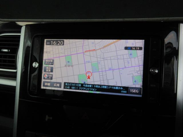 タント カスタムＲＳ　トップエディションＳＡＩＩ　ターボ　ブレーキサポート　車線逸脱警報　先行車発進警報　ＳＤナビ　ＢｌｕｅｔｏｏｔｈフルセグＴＶ　バックカメラ　ＥＴＣ　両側電動スライドドア　ピラーレス　ハーフレザーシート（13枚目）