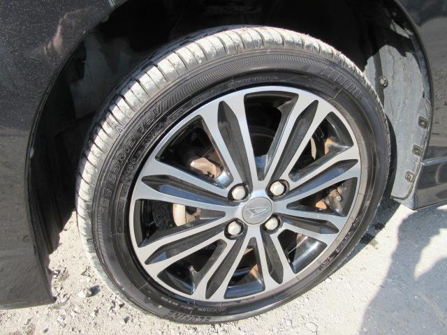 タント カスタムＲＳ　トップエディションＳＡＩＩ　ターボ　ブレーキサポート　車線逸脱警報　先行車発進警報　ＳＤナビ　ＢｌｕｅｔｏｏｔｈフルセグＴＶ　バックカメラ　ＥＴＣ　両側電動スライドドア　ピラーレス　ハーフレザーシート（23枚目）