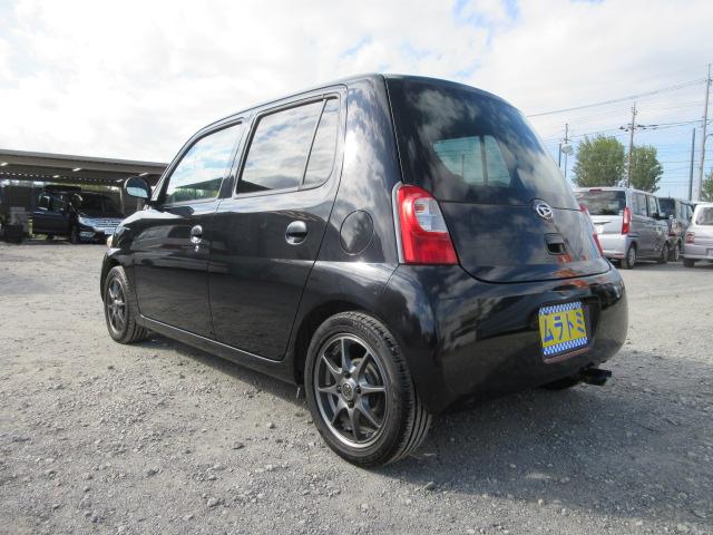 エッセ Ｄセレクション　車検２年付き　５ＭＴシフト　社外１４インチアルミホイール　ＭＯＭＯステアリング　追加メーター　タワーバー　トランクバー　ロアアームバー　社外スピーカー　キーレスキー　ＥＴＣ（21枚目）