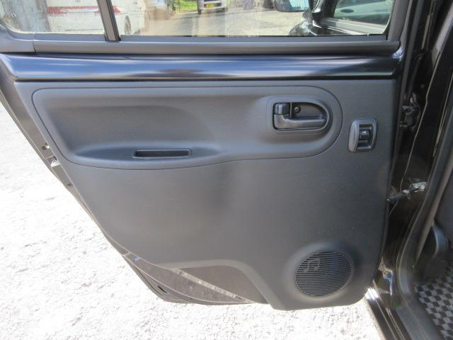 エッセ Ｄセレクション　車検２年付き　５ＭＴシフト　社外１４インチアルミホイール　ＭＯＭＯステアリング　追加メーター　タワーバー　トランクバー　ロアアームバー　社外スピーカー　キーレスキー　ＥＴＣ（40枚目）