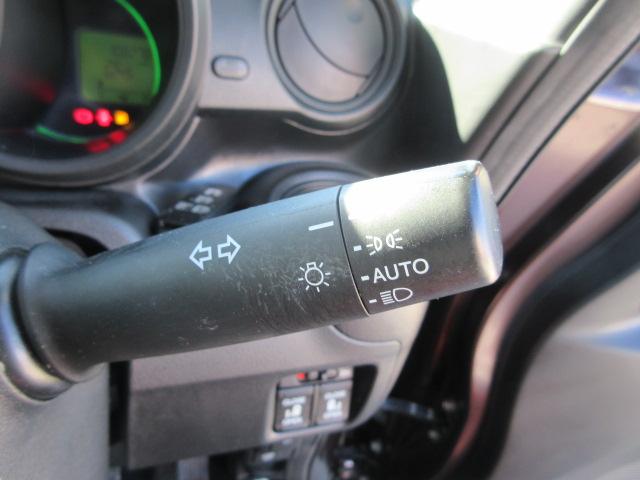 N-BOX G SSパッケージ 車検2年付き 後期型 禁煙車 CTBA ブレーキサポート 両側電動スライドドア ETC 前席シートヒーター HIDオートヘッドライト アイドリングストップ ギャザズCDデッキ AUX付(30枚目)