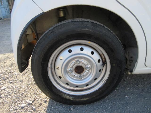 アルト ＶＰ　車検２年付き　５ＡＧＳ　ＭＴモード　オートギアシフト　ブレーキサポート　メモリナビ　ワンセグＴＶ　バックモニター　ＥＴＣ　キーレスキー（25枚目）