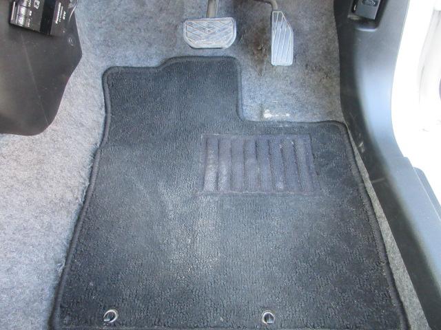 アルト ＶＰ　車検２年付き　５ＡＧＳ　ＭＴモード　オートギアシフト　ブレーキサポート　メモリナビ　ワンセグＴＶ　バックモニター　ＥＴＣ　キーレスキー（28枚目）