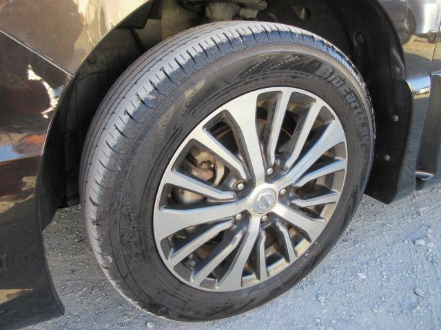 セレナ ハイウェイスターＳ－ＨＶアドバンスドセーフティパック　クロスギアパッケージ　後期型　防水シート　全周囲カメラ　ブレーキサポート　車線逸脱警報　ＳＤナビＢｌｕｅｔｏｏｔｈフルセグＴＶ　ＥＴＣ　純正１６インチアルミホイール　両側電動スライドドア（10枚目）