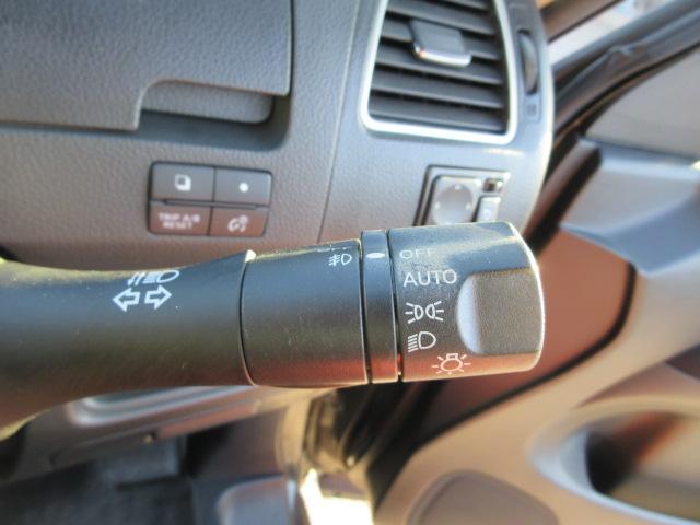 セレナ ハイウェイスターＳ－ＨＶアドバンスドセーフティパック　クロスギアパッケージ　後期型　防水シート　全周囲カメラ　ブレーキサポート　車線逸脱警報　ＳＤナビＢｌｕｅｔｏｏｔｈフルセグＴＶ　ＥＴＣ　純正１６インチアルミホイール　両側電動スライドドア（34枚目）