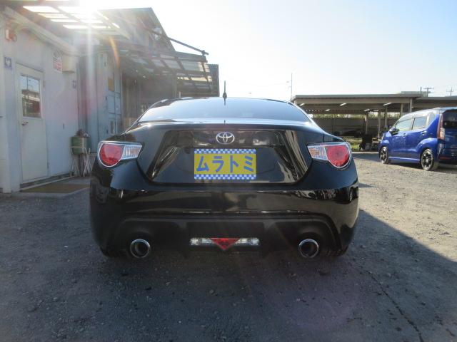 ８６ ＧＴ　ＭＴモードパドルシフト　ＳＤナビ　ＢｌｕｅｔｏｏｔｈフルセグＴＶ　バックカメラ　ＥＴＣ　ガラスフィルム貼　純正１７インチアルミホイール　ＨＩＤオートヘッドライト　フォグライト（7枚目）