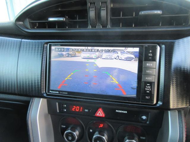 ８６ ＧＴ　ＭＴモードパドルシフト　ＳＤナビ　ＢｌｕｅｔｏｏｔｈフルセグＴＶ　バックカメラ　ＥＴＣ　ガラスフィルム貼　純正１７インチアルミホイール　ＨＩＤオートヘッドライト　フォグライト（14枚目）