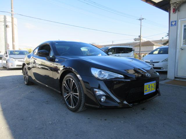 ８６ ＧＴ　ＭＴモードパドルシフト　ＳＤナビ　ＢｌｕｅｔｏｏｔｈフルセグＴＶ　バックカメラ　ＥＴＣ　ガラスフィルム貼　純正１７インチアルミホイール　ＨＩＤオートヘッドライト　フォグライト（18枚目）