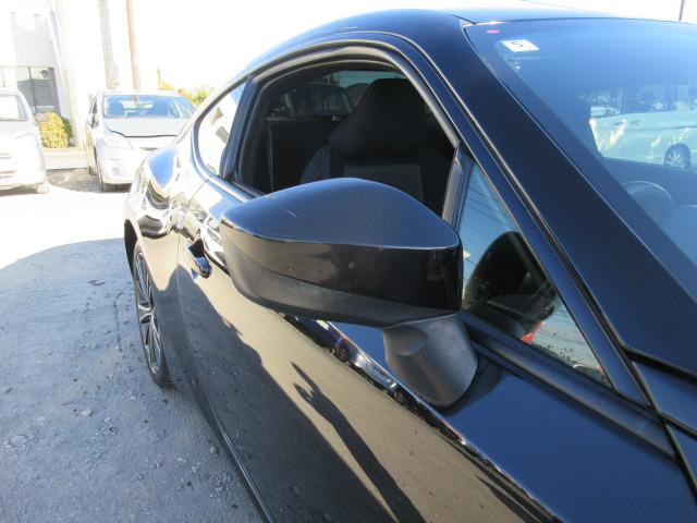 ８６ ＧＴ　ＭＴモードパドルシフト　ＳＤナビ　ＢｌｕｅｔｏｏｔｈフルセグＴＶ　バックカメラ　ＥＴＣ　ガラスフィルム貼　純正１７インチアルミホイール　ＨＩＤオートヘッドライト　フォグライト（51枚目）