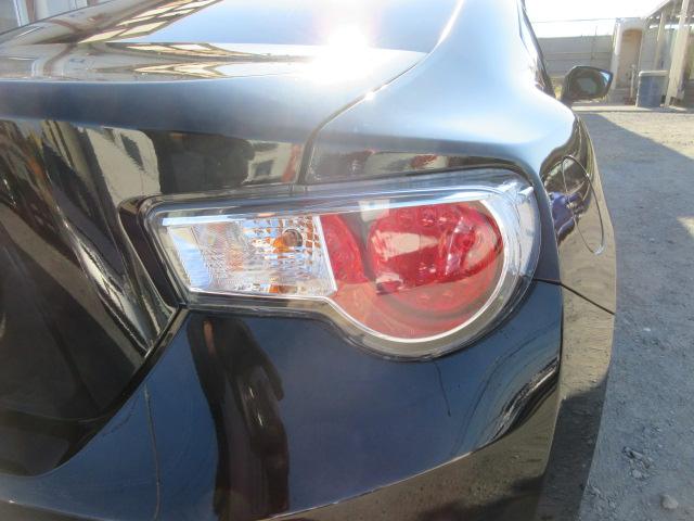 ８６ ＧＴ　ＭＴモードパドルシフト　ＳＤナビ　ＢｌｕｅｔｏｏｔｈフルセグＴＶ　バックカメラ　ＥＴＣ　ガラスフィルム貼　純正１７インチアルミホイール　ＨＩＤオートヘッドライト　フォグライト（54枚目）