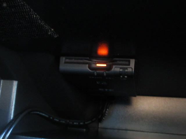 ノート Ｘ　車検２年付き　雹害　ＳＤナビ　Ｂｌｕｅｔｏｏｔｈ　フルセグＴＶ　ＥＴＣ　アイドリングストップ　スマートキー　プッシュスタート（13枚目）